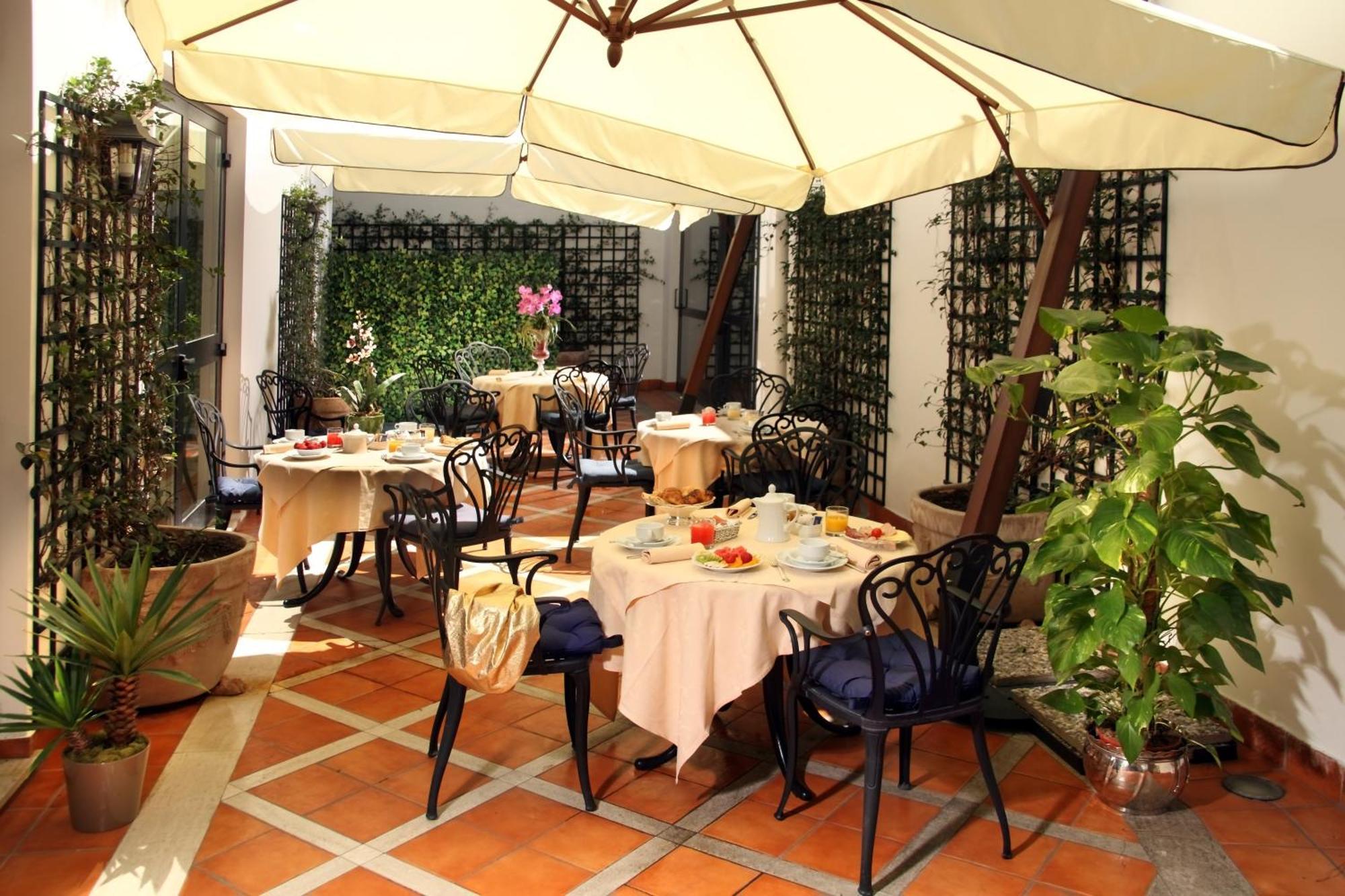 Donna Laura Palace By Omnia Hotels Rome Exterior photo