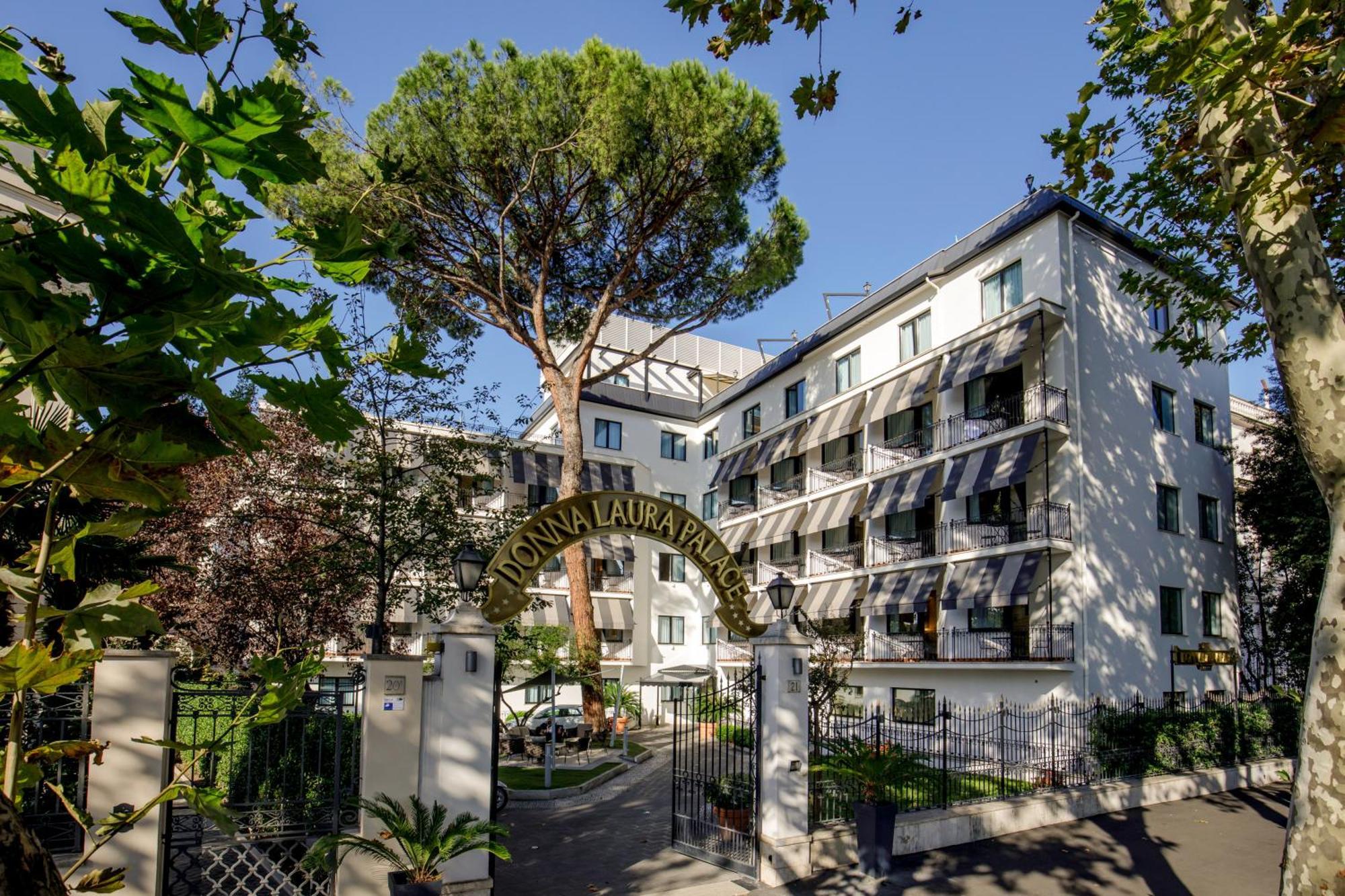 Donna Laura Palace By Omnia Hotels Rome Exterior photo